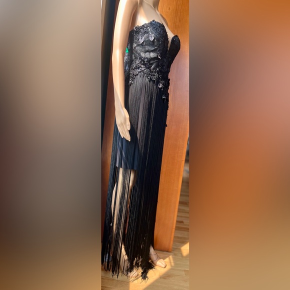 ALFABETA Gorgeous Sequined, Lace & Tassle Evening Gown. Elegant Yet Sexy Size S - Picture 7 of 17